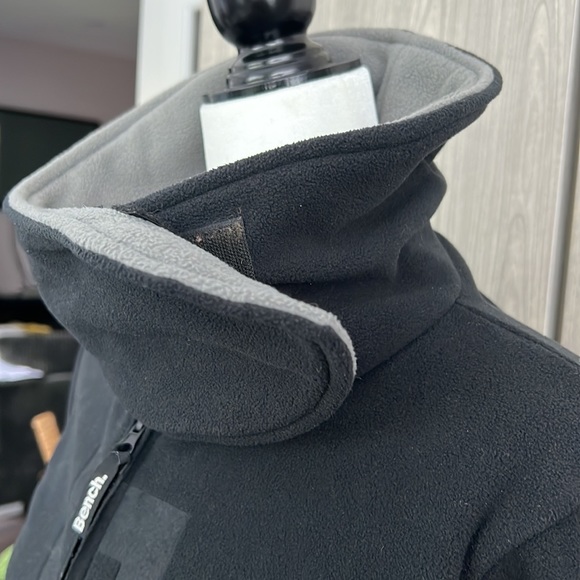 BENCH - Fleece Branded Jacket - Picture 4 of 9